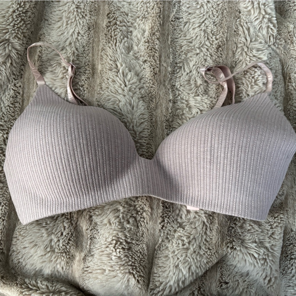 Victoria's Secret Ribbed Light Pink Bra